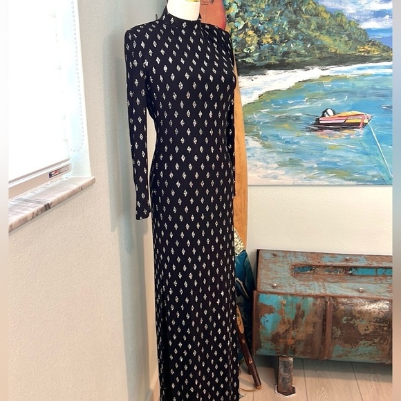 VTG Cach’e,Exquisite,Vintage Black & Silver,Open-Back Gown, Side Splits,6 - Picture 13 of 16